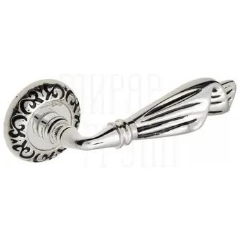 Дверная ручка на розетке Venezia "Opera" D4