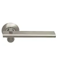 Дверные ручки на розетке Archie Sillur S010 133