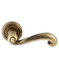 Дверная ручка Extreza "Berta" (Берта) 312 на круглой розетке R01