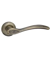 Дверные ручки Renz (Ренц) "Флория" INDH 17-08 на круглой розетке