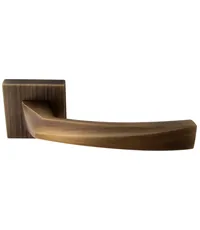 Дверная ручка на квадратной розетке Forme 268K "Crystal" (FIXA)