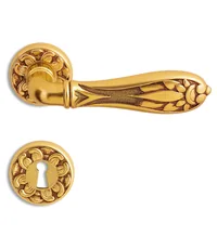 Дверная ручка на розетке Salice Paolo "Lucca" 3040