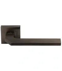 Дверная ручка на квадратной розетке Forme 184K "Alice" (FIXA)