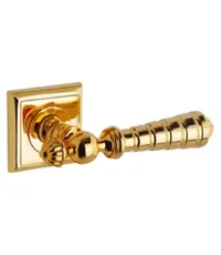 Дверная ручка на розетке Mestre OR 6475