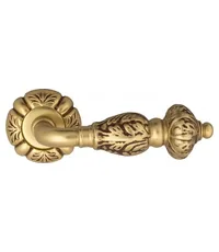 Дверная ручка на розетке Venezia "LUCRECIA" D5