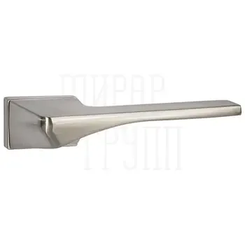 Дверные ручки Punto (Пунто) на прямоуг. розетке "GERMES" QSL