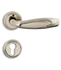 Дверная ручка на розетке Salice Paolo "Medina" 4205