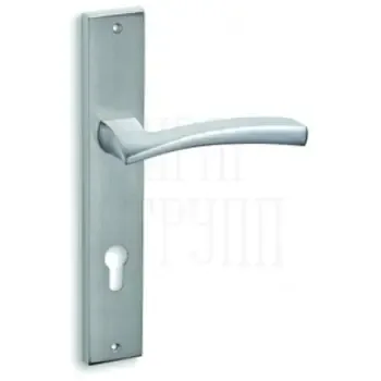 Дверная ручка на планке Convex 1145