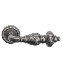 Дверная ручка на розетке Venezia "LUCRECIA" D2