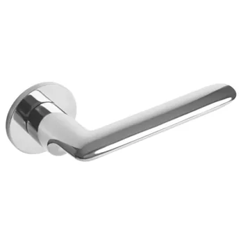 Дверная ручка из латуни дизайнерская Ghobestir "CITY Collection" А037 на круглом основании