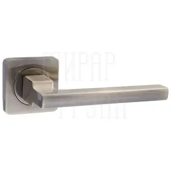 Дверные ручки Renz (Ренц) "Рим" INDH 53-02 на квадратной розетке