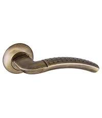 Дверная ручка Punto (Пунто) на круглой розетке "LOGICA" TL