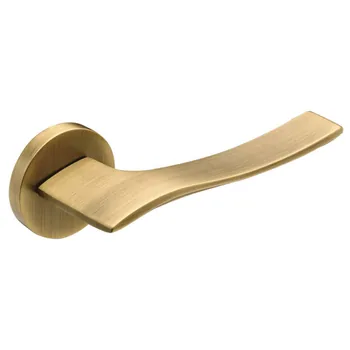 Дверная ручка из латуни Ghobestir "CITY Collection" Е005 на круглом основании