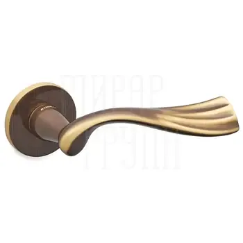 Дверная ручка на розетке Mandelli "River" 991