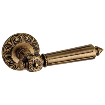 Ручка латунная на розетке Pasini "Patrizio" 2831 "Queen"