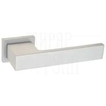 Дверная ручка на прямоугольном основании Fratelli Cattini "COSMO A" 6 на прямоуг. розетке