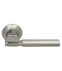 Дверные ручки на розетке Archie Sillur 94A