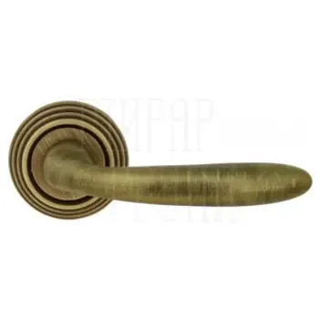 Дверная ручка Extreza "COMO" (Комо) 322 на круглой розетке R05