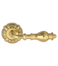 Дверная ручка на розетке Venezia "GIFESTION" D5